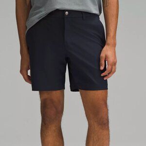 Lululemons Mens' NAVY ABC Classic-Fit SHORT *Warpstreme 30" Waist by 7" LENGTH
